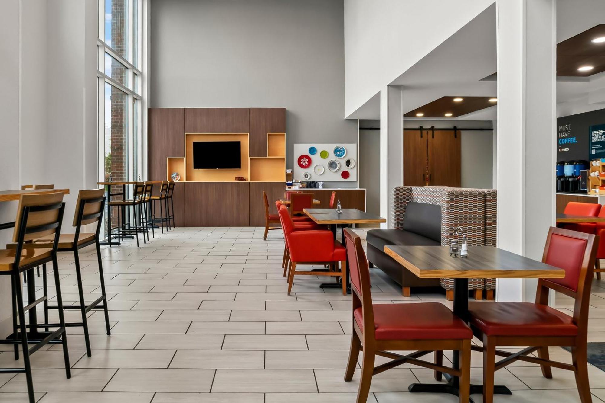 Holiday Inn Express Hotel & Suites Marion By Ihg Exteriér fotografie
